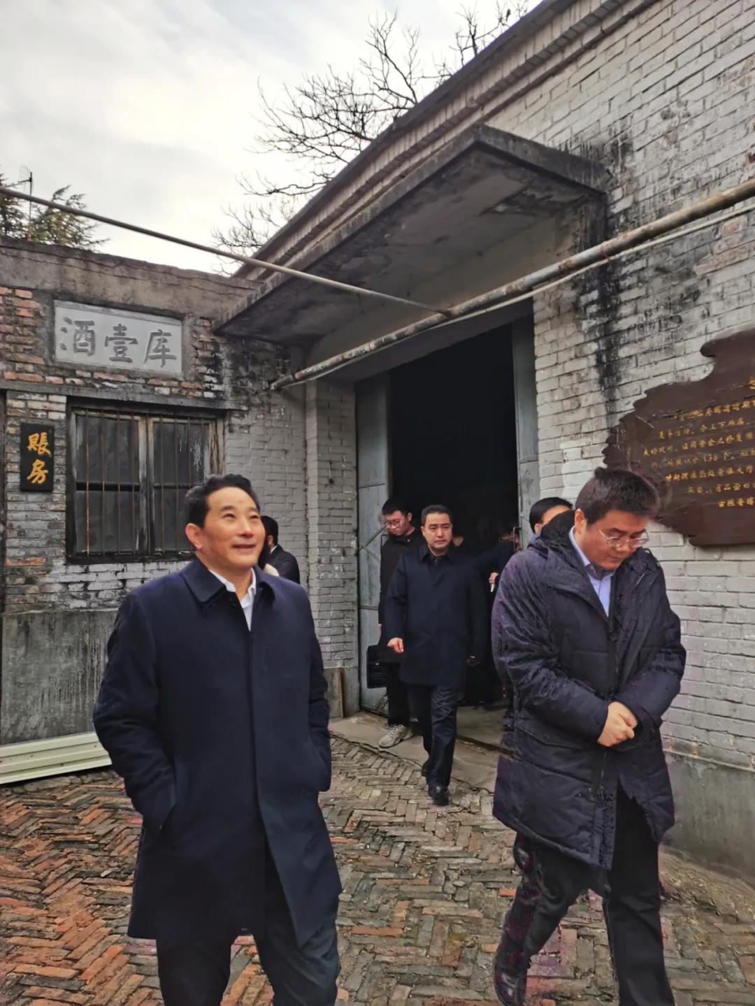 古城墙下的陕西风情画卷